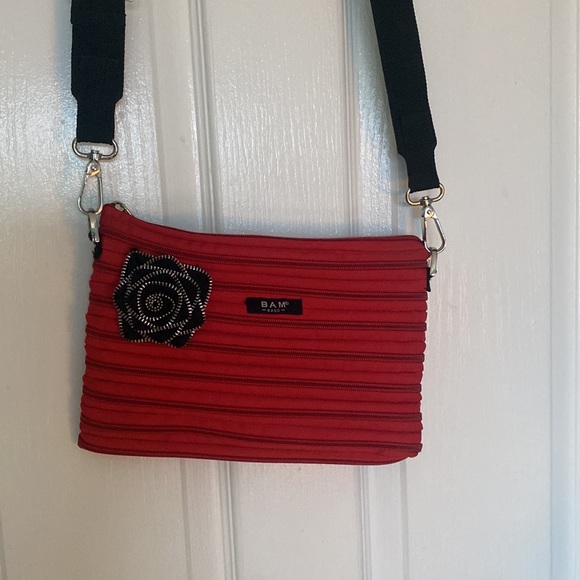 Bam red crossbody 3 in one bag zippered EUC - Picture 7 of 7